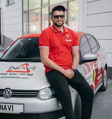 Володимир, інструктор на механіці